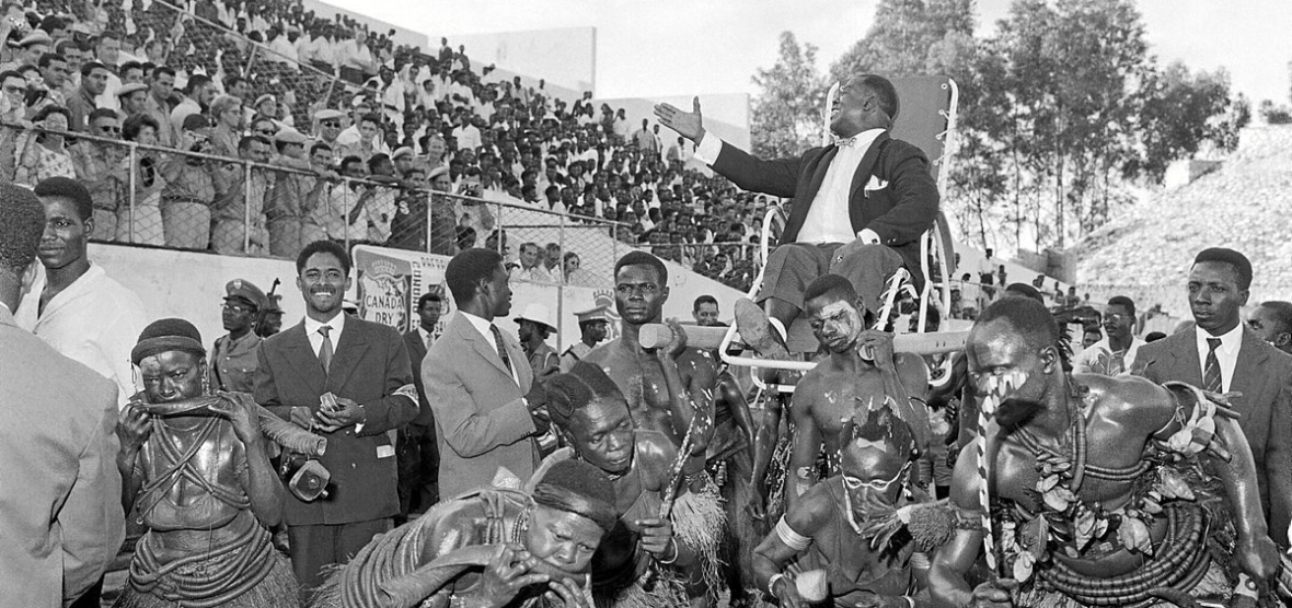 Soundtrack to a Coup d´État -Banda sonora para un golpe de estado-