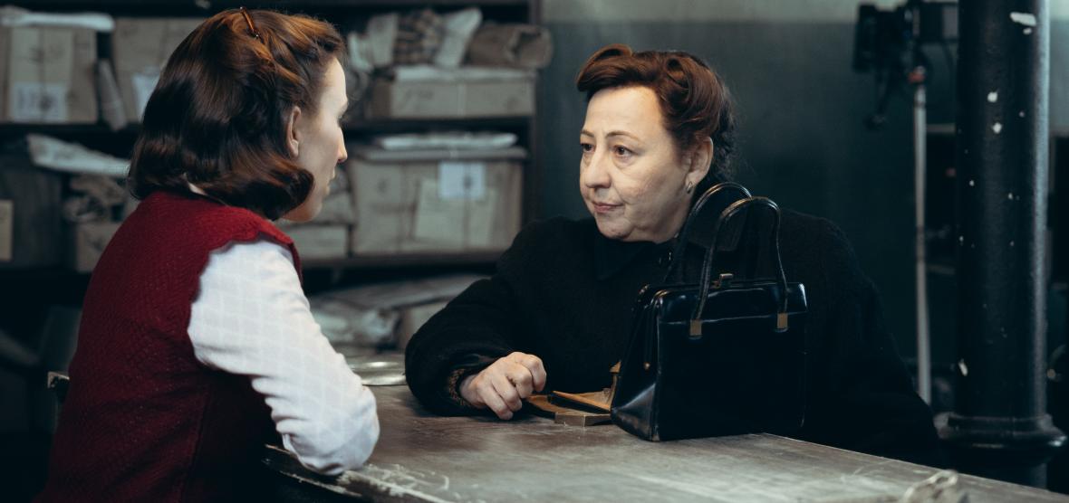 Tratamos demasiado bien a las mujeres