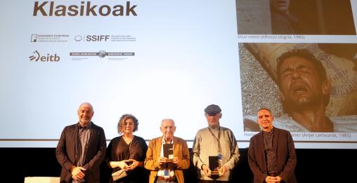 Anjel Lertxundi y Alfonso Ungría reciben el premio de la Filmoteca Vasca